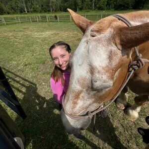 Meet your Posher, Liz